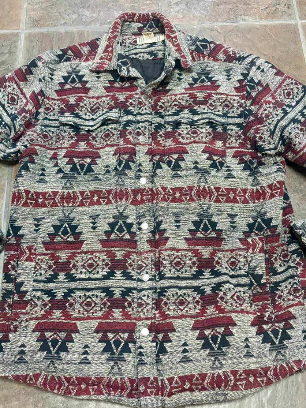 ~~Duluth Trading Cotton Navajo Print Western Snap Button Quilted M Shacket...hea